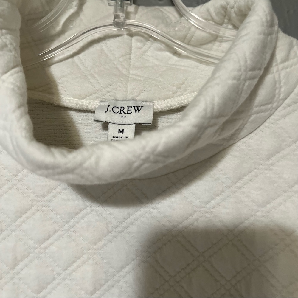 J.Crew Quilted Turtleneck Sweatshirt Ivory size Medium NWT Cozy Pullover - Picture 3 of 9